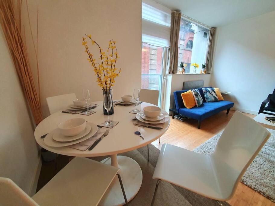 Perfect For Corporate & Business Travellers - Leeds City Centre - 3 Beds Apt - Monthly Offers Apartment